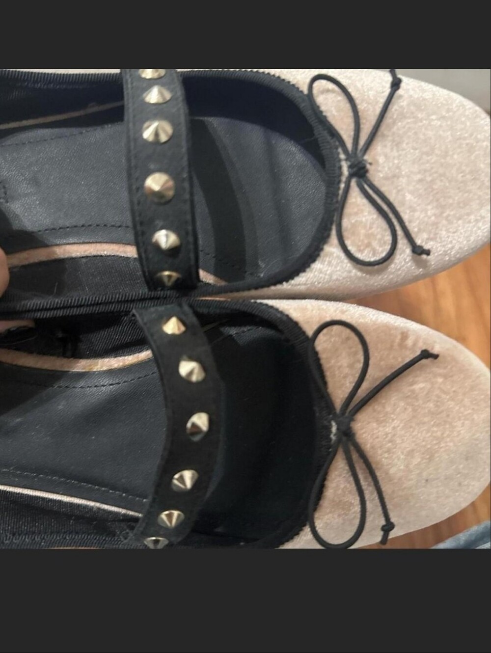 Pull & Bear Studded Strap Bow-Accent Women's Ballet Flats - Beige and Black